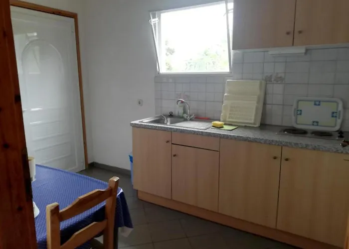 Nikos 9 * Kakovatos (Elis)