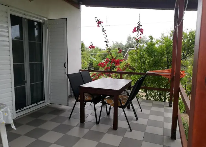 Nikos 9 * Kakovatos (Elis)